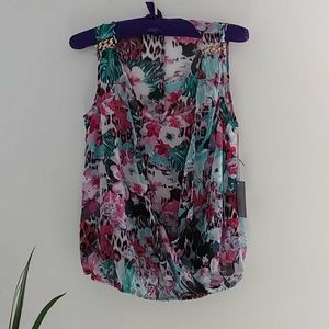 JLo top. NEW